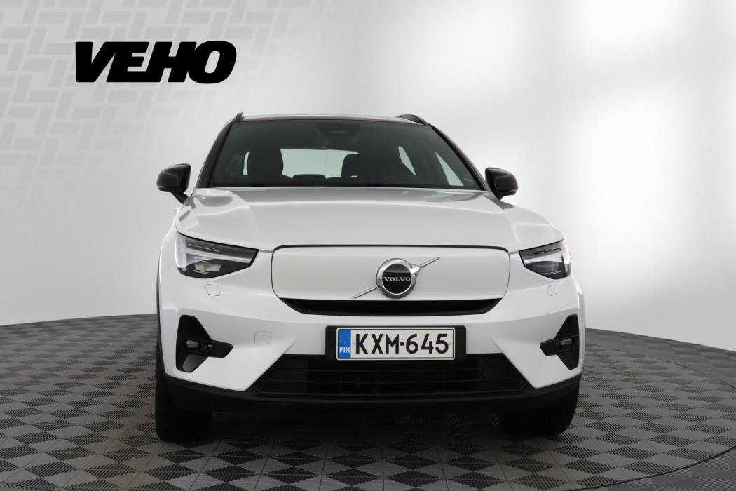 VOLVO XC40 2022