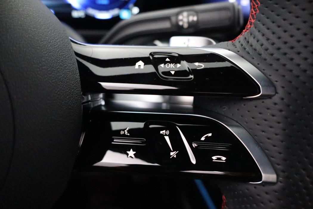 Mercedes-Benz EQB 2025