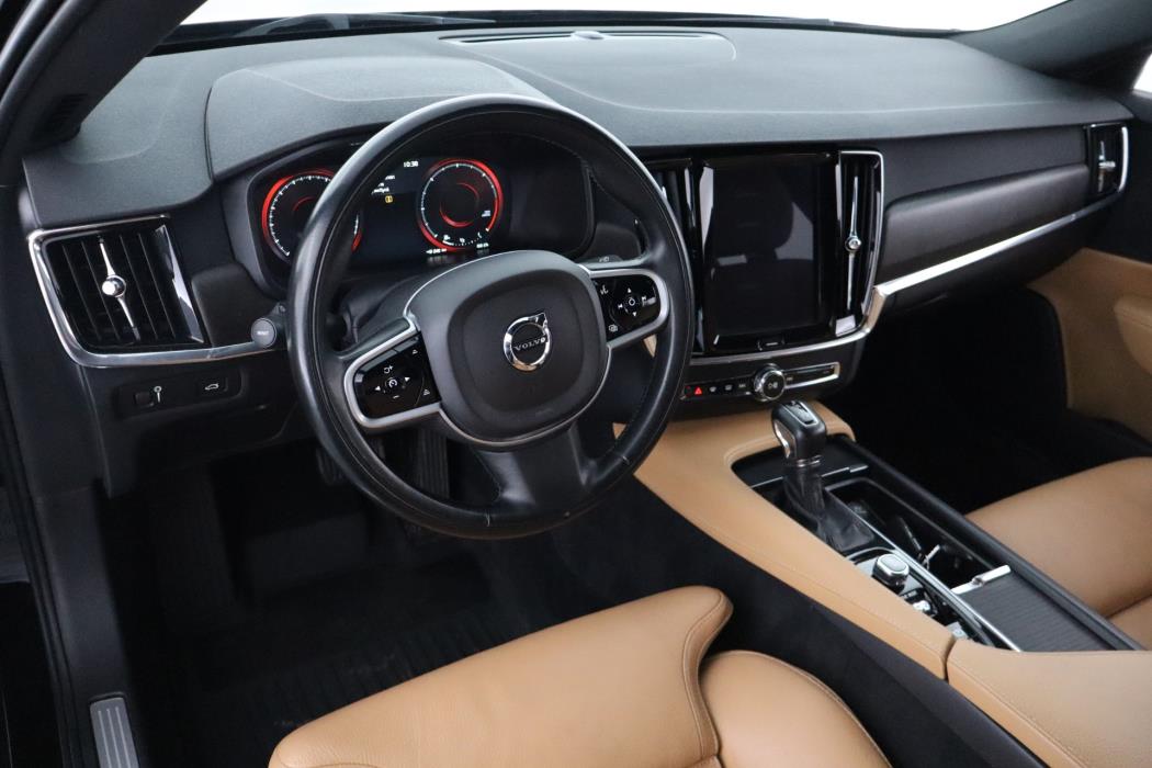 VOLVO V90 Cross Country 2018