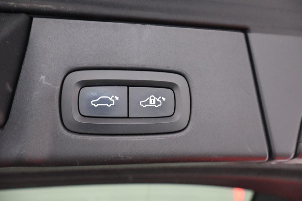 VOLVO V90 Cross Country 2018