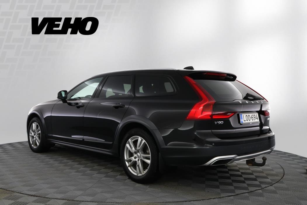 VOLVO V90 Cross Country 2018