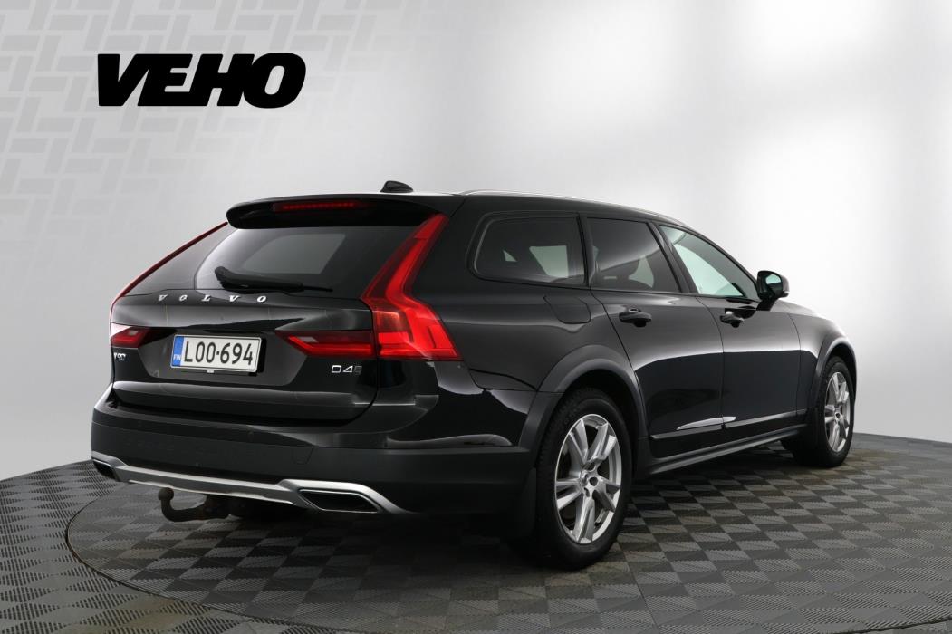 VOLVO V90 Cross Country 2018