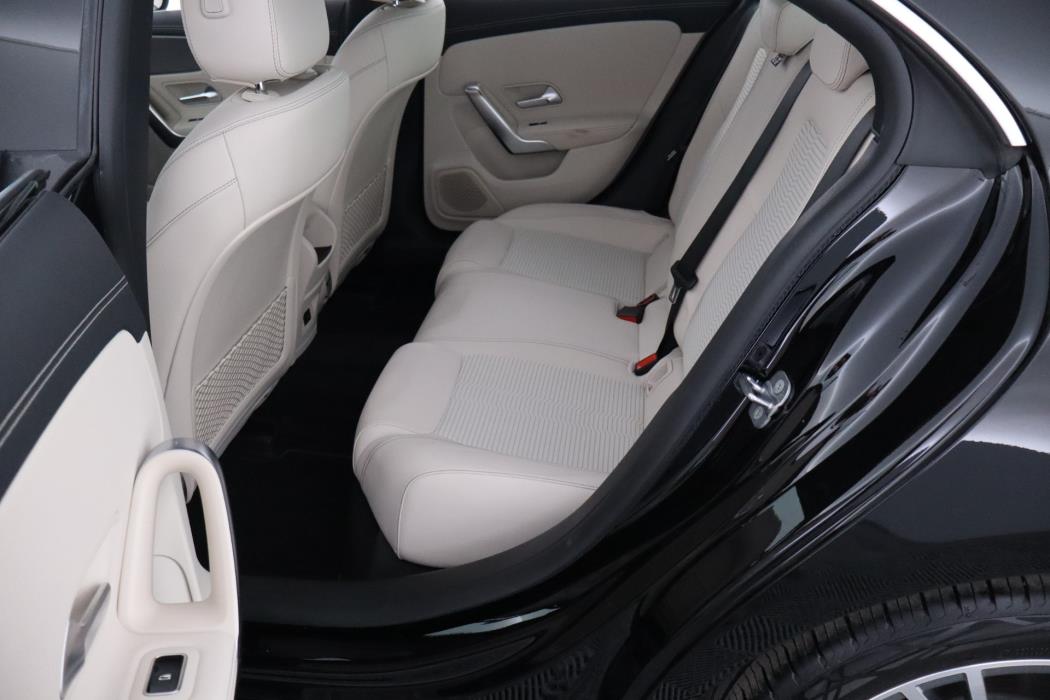 Mercedes-Benz CLA 2022