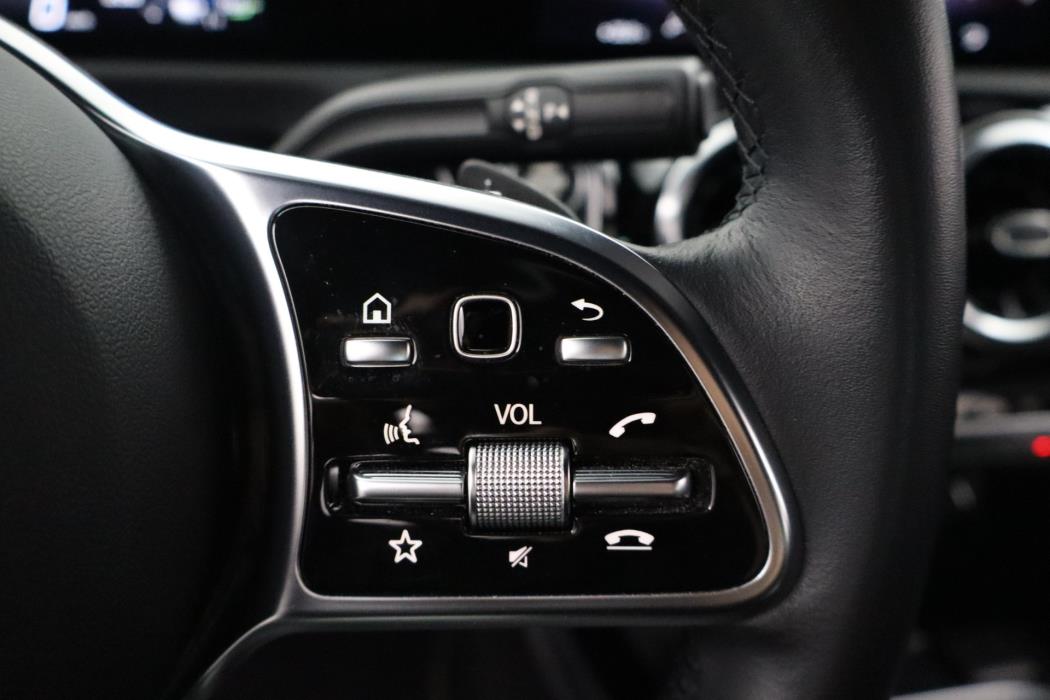 Mercedes-Benz CLA 2023