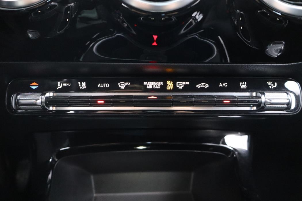 Mercedes-Benz CLA 2023