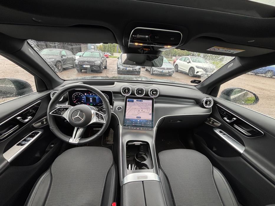 MERCEDES-BENZ GLC 2023