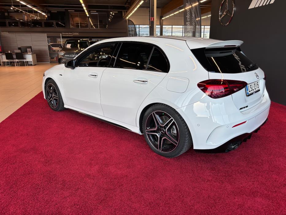 Mercedes-Benz A 2023