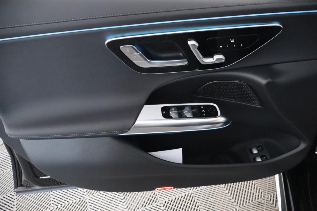 Mercedes-Benz E 2026