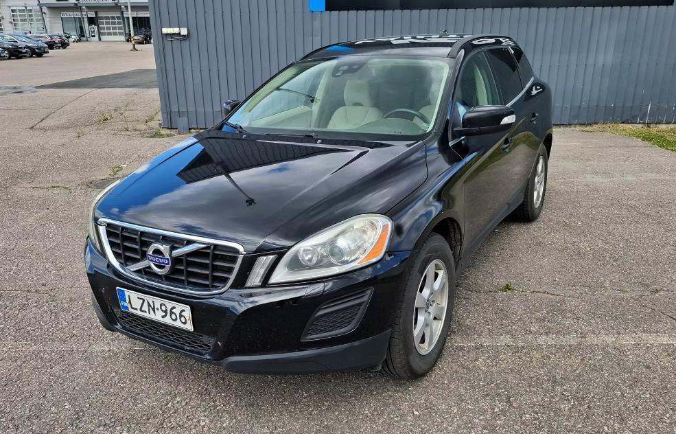 VOLVO XC60 2011