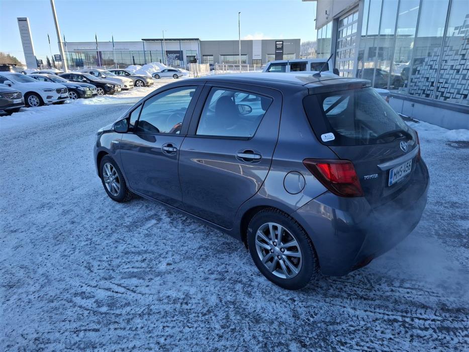 TOYOTA YARIS 2016