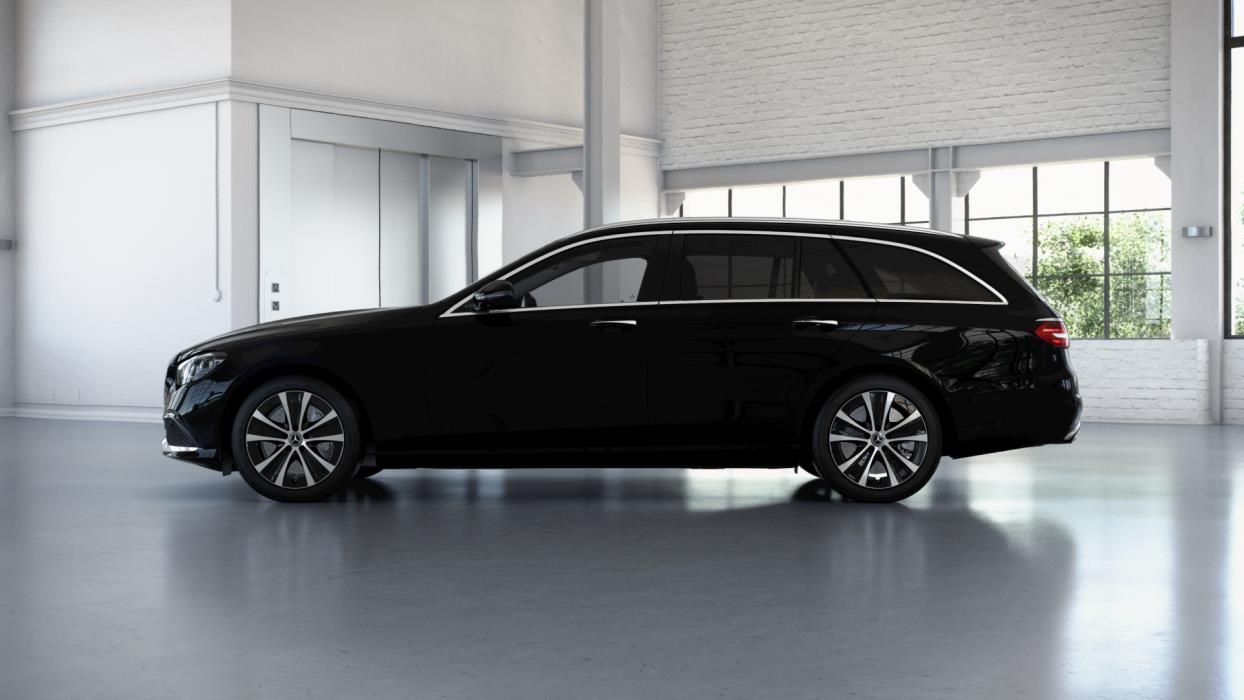 MERCEDES-BENZ E 2022