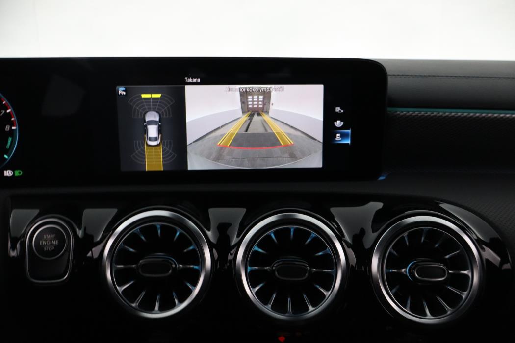 MERCEDES-BENZ CLA 2022