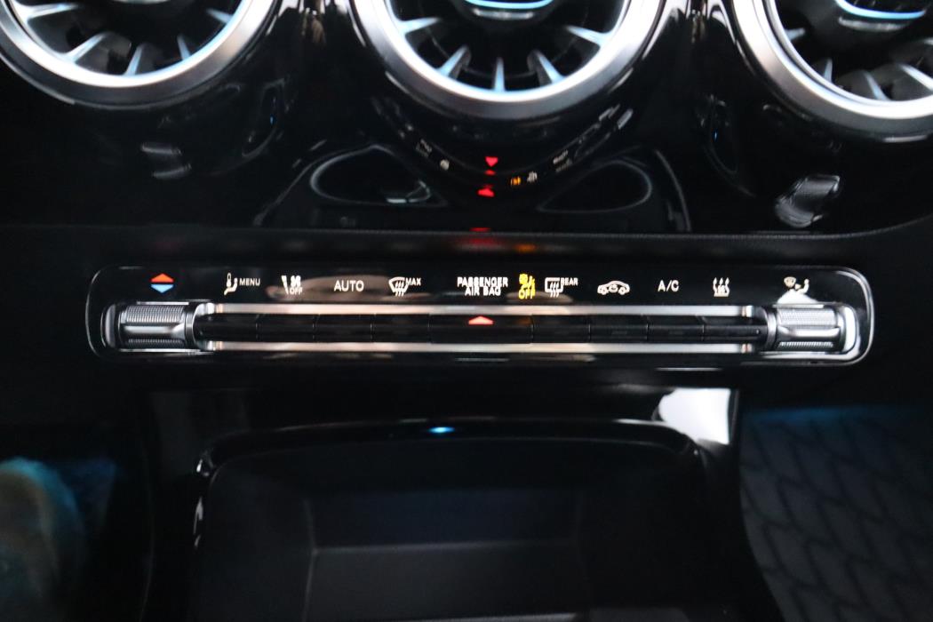 MERCEDES-BENZ CLA 2022