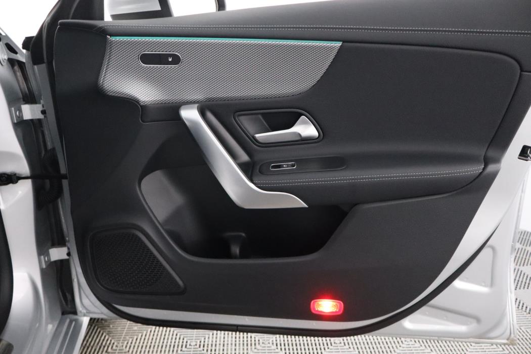 MERCEDES-BENZ CLA 2022