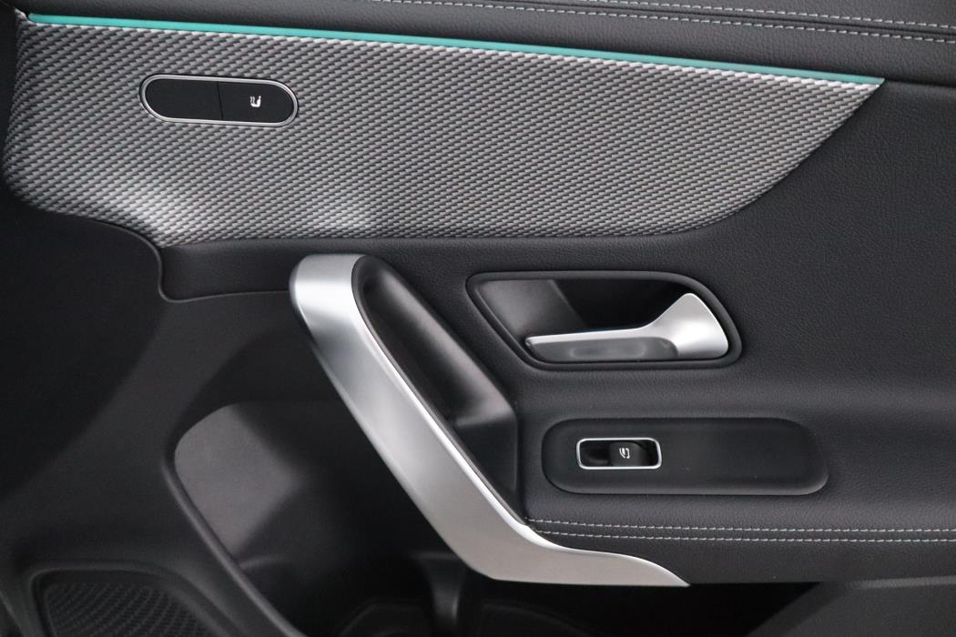 MERCEDES-BENZ CLA 2022