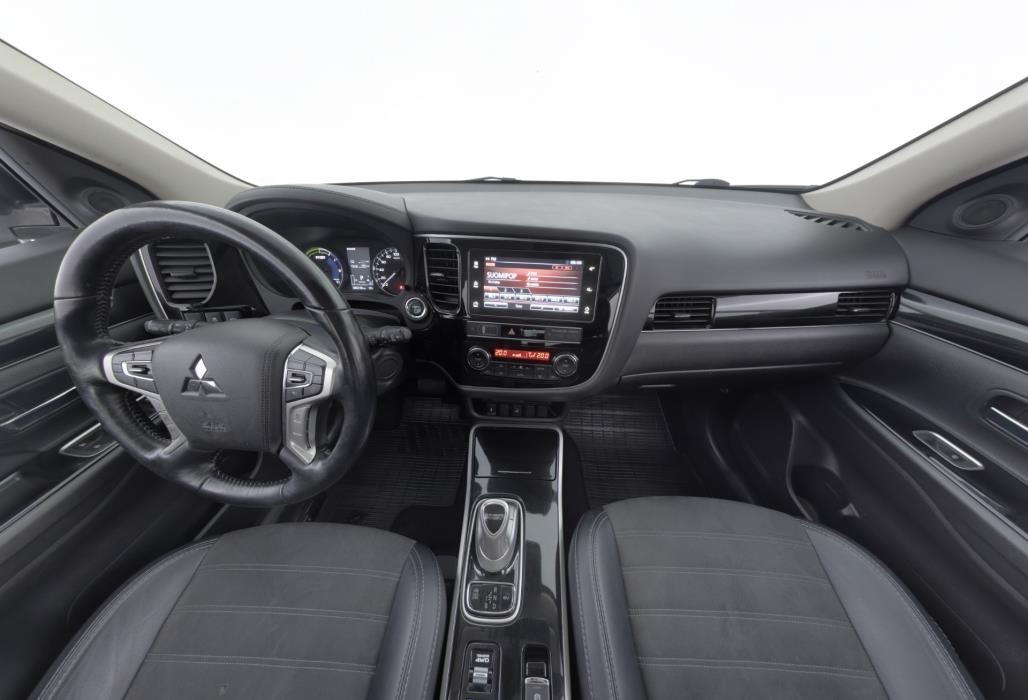 MITSUBISHI Outlander PHEV 2019