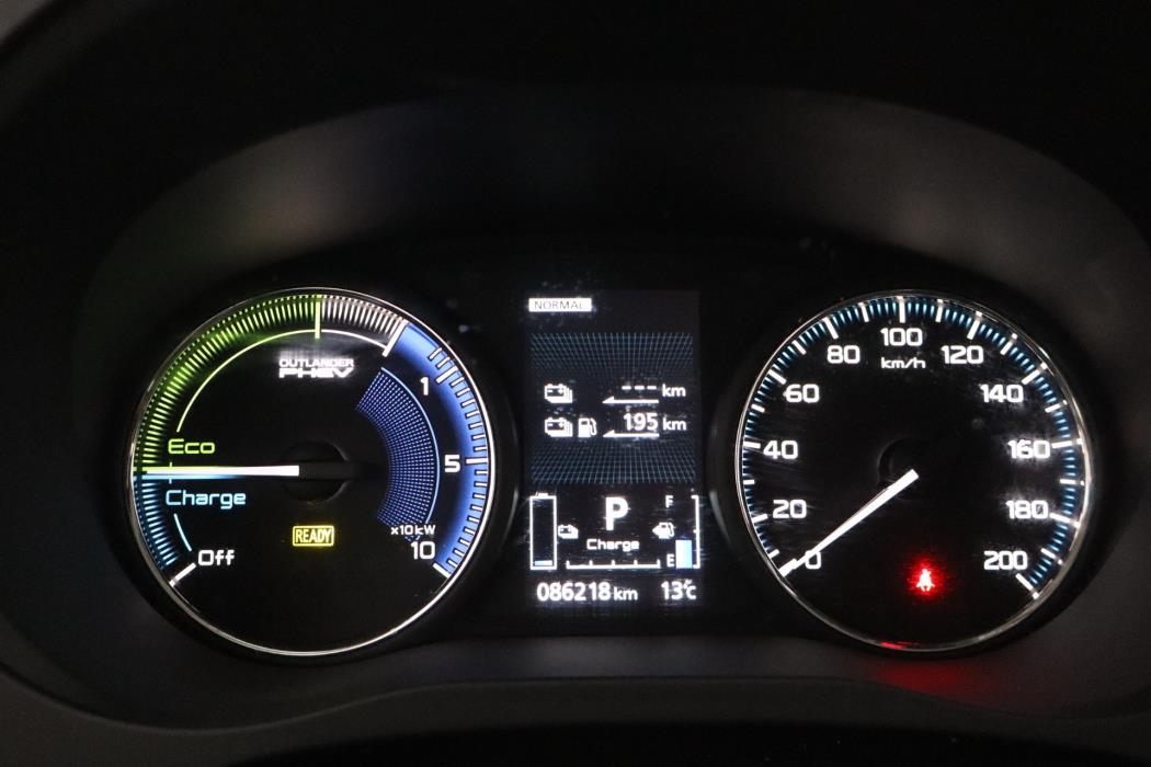 MITSUBISHI Outlander PHEV 2019