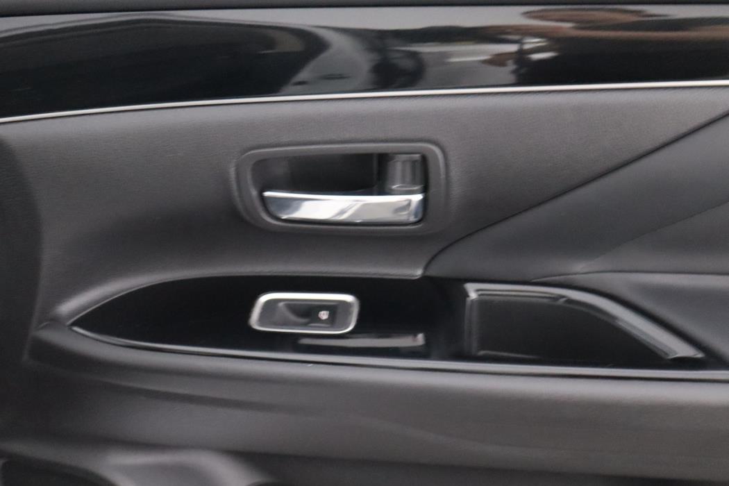 MITSUBISHI Outlander PHEV 2019