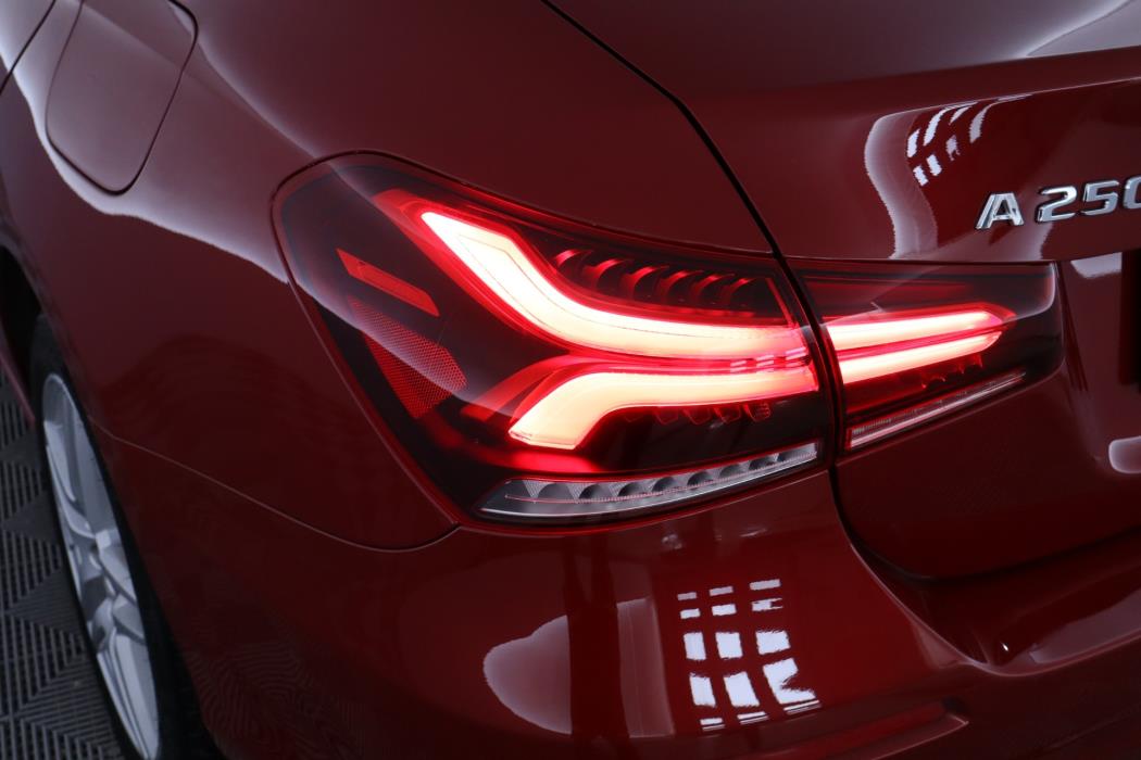 Mercedes-Benz A 2023