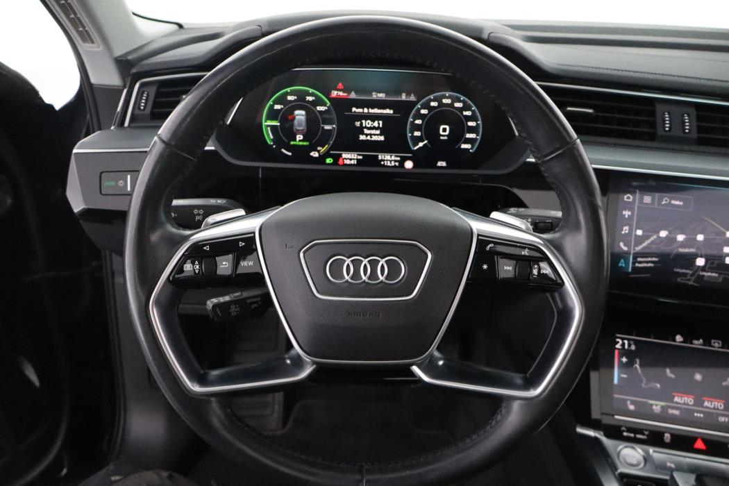 AUDI E-TRON 2019