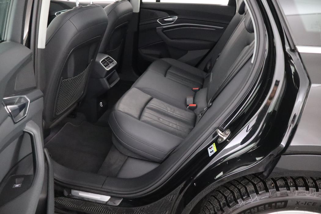 AUDI E-TRON 2019