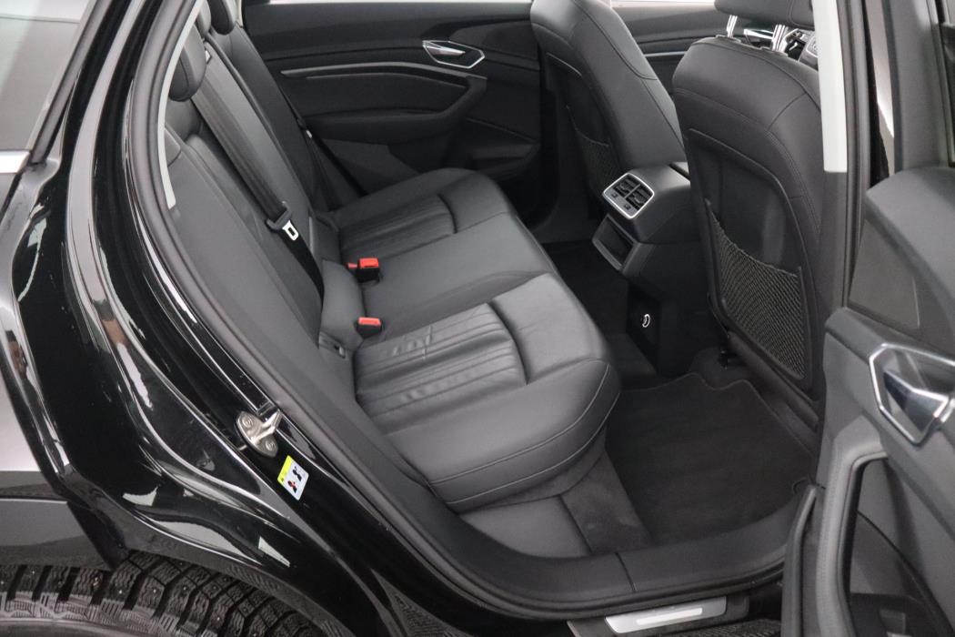 AUDI E-TRON 2019