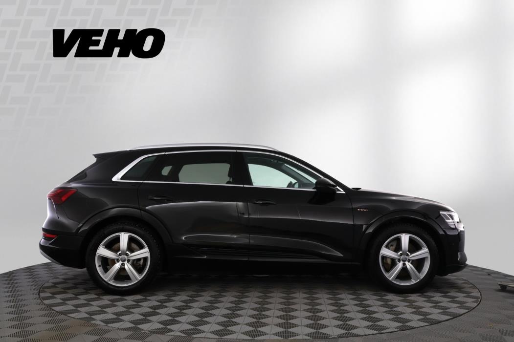 AUDI E-TRON 2019