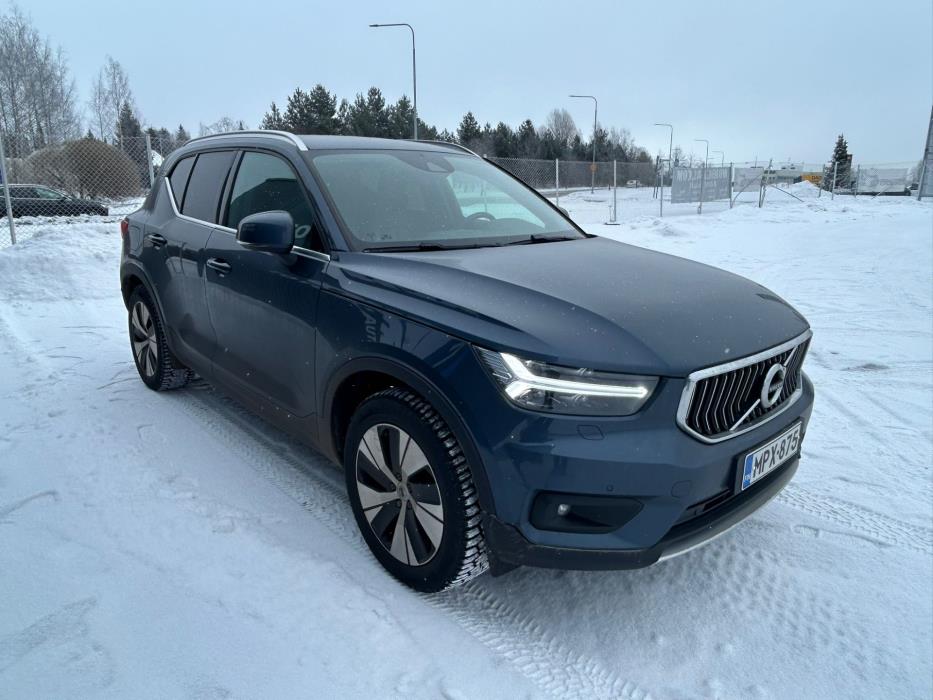VOLVO XC40 2020