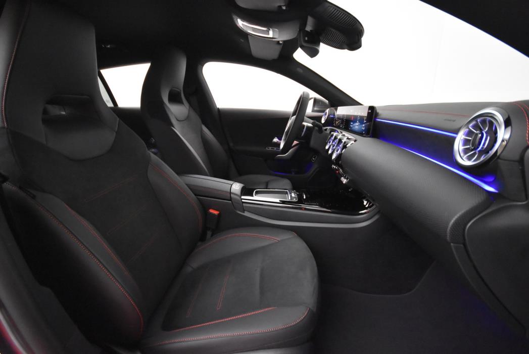 Mercedes-Benz CLA 2024