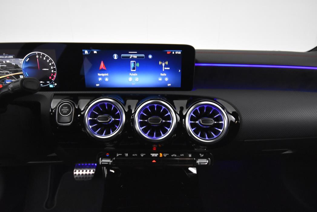 Mercedes-Benz CLA 2024