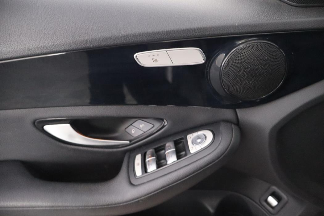 MERCEDES-BENZ C 2015