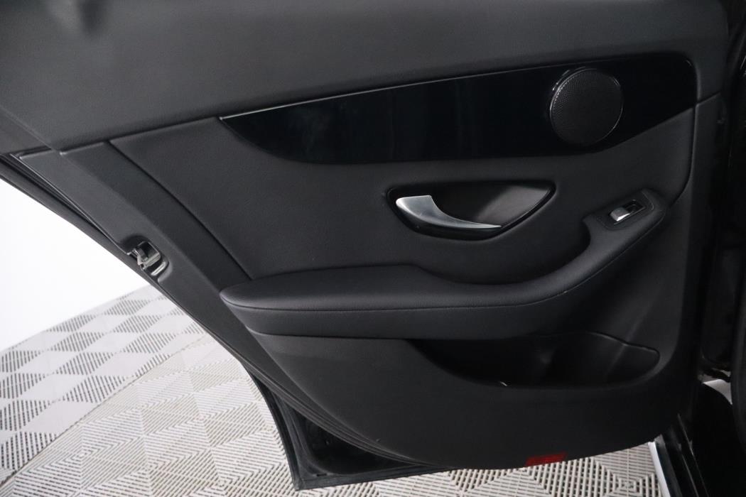 MERCEDES-BENZ C 2015