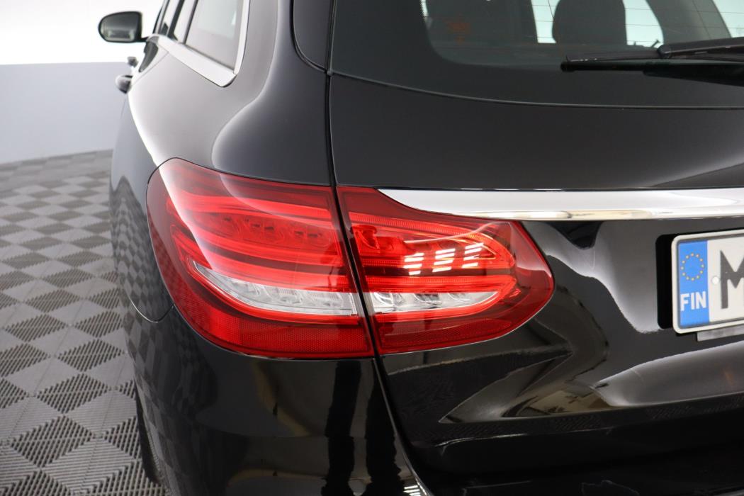 MERCEDES-BENZ C 2015