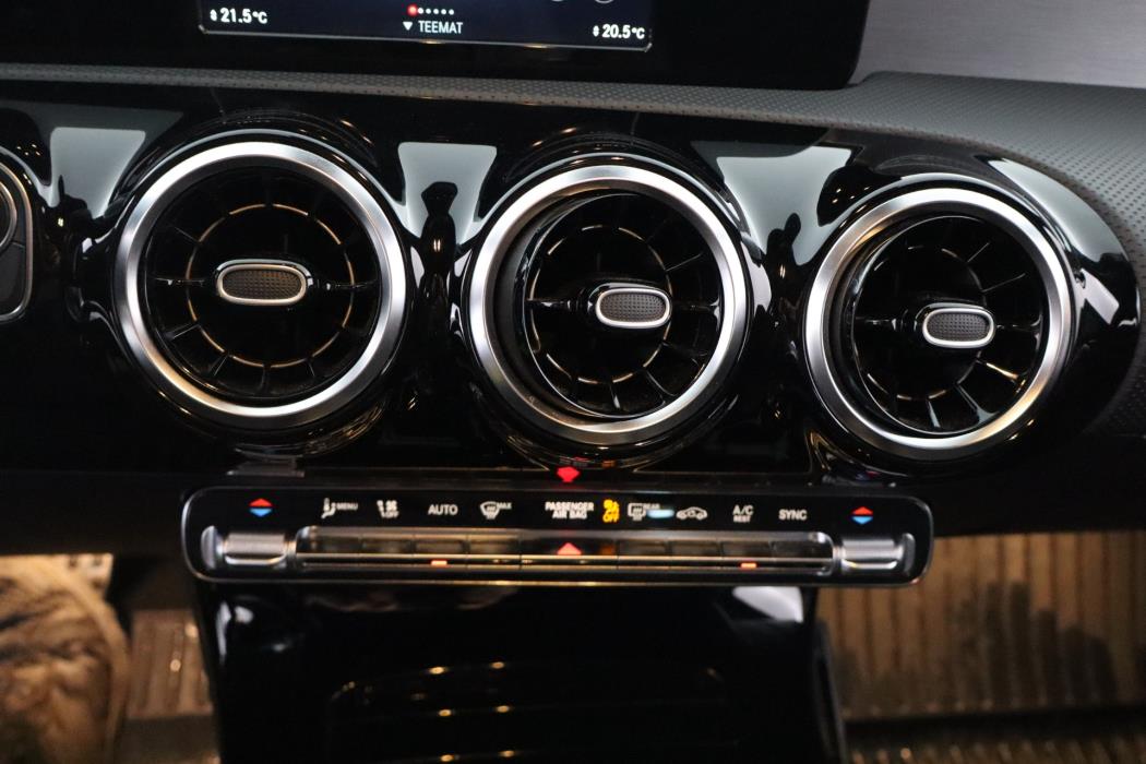 Mercedes-Benz CLA 2021