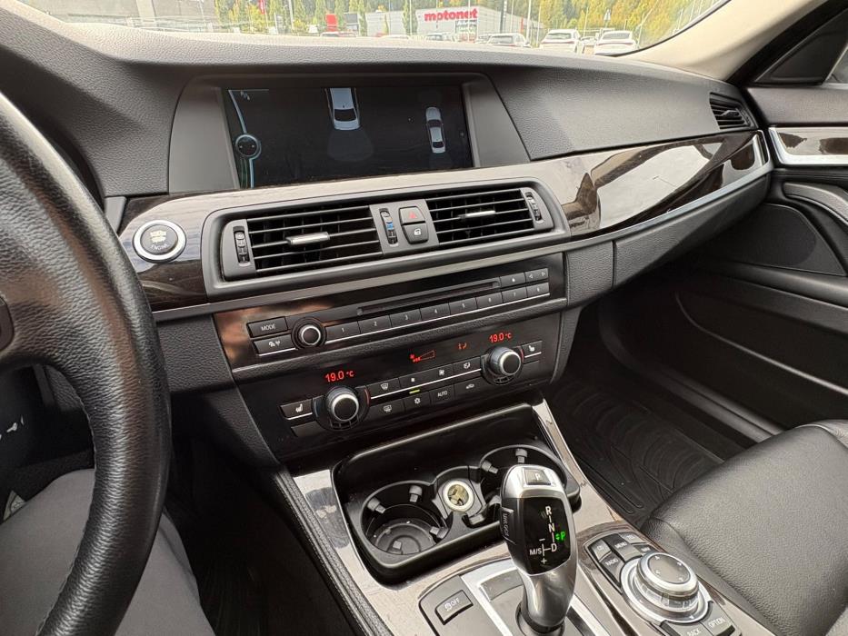 BMW 520 2010