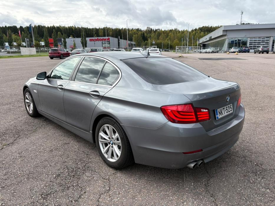 BMW 520 2010