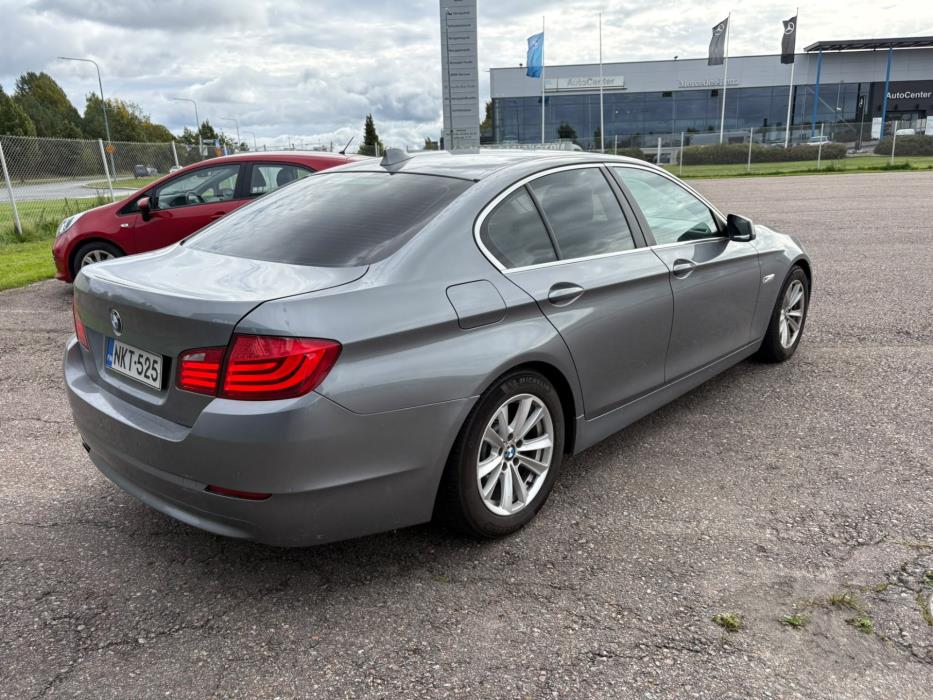 BMW 520 2010
