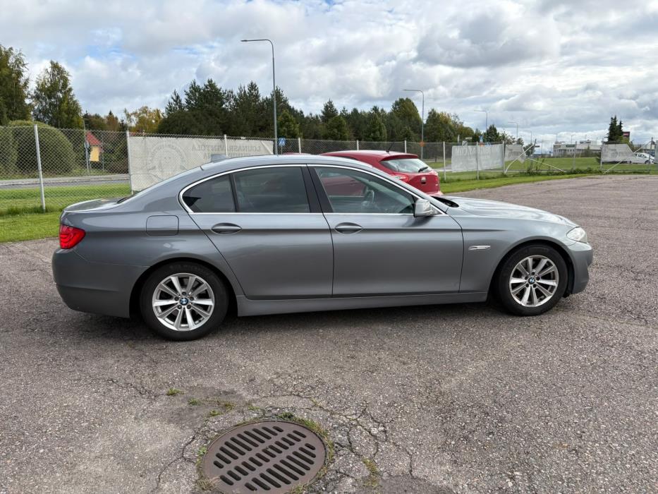 BMW 520 2010