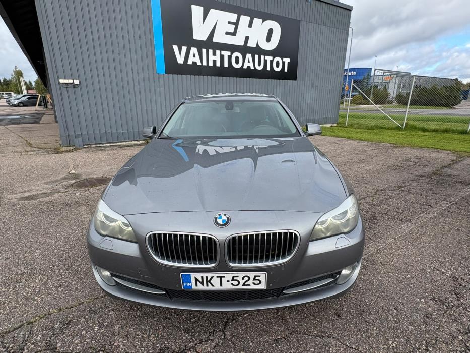 BMW 520 2010