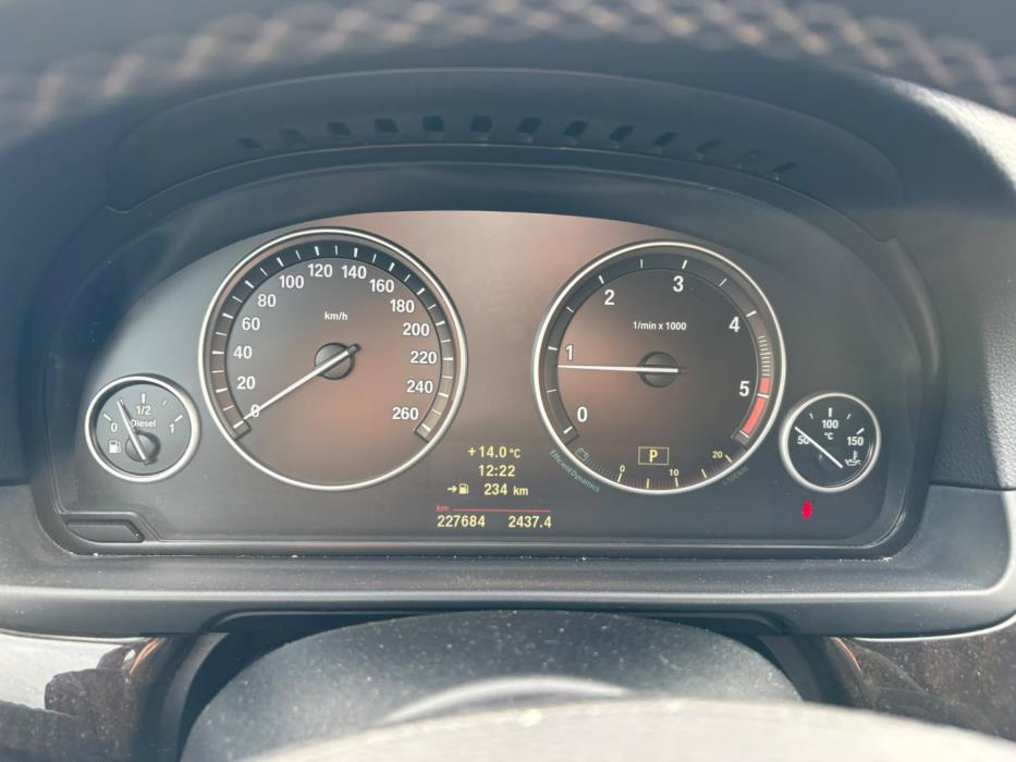 BMW 520 2010