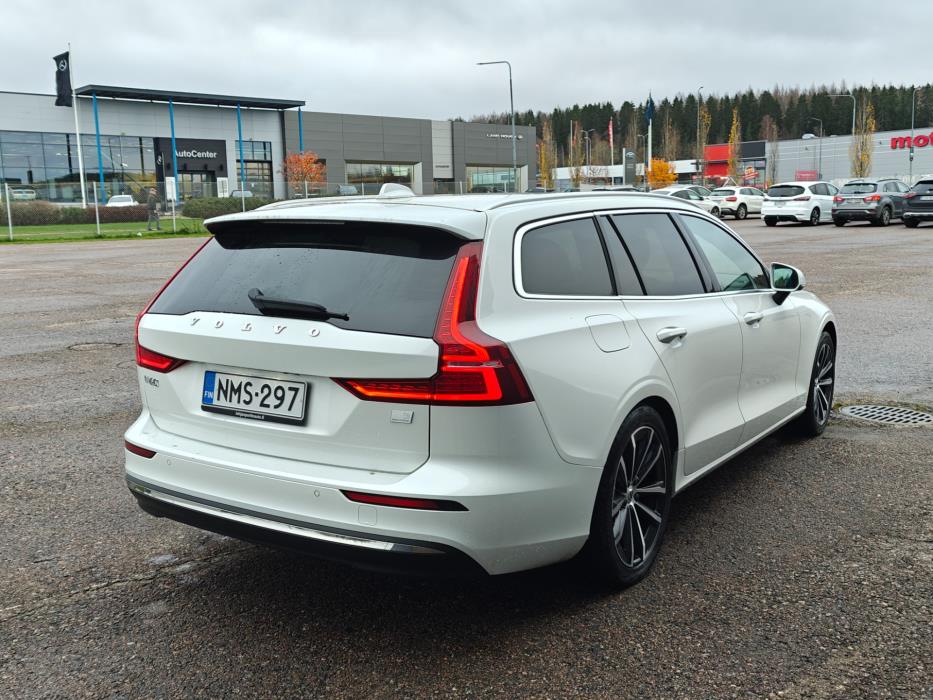 Volvo V60 2022