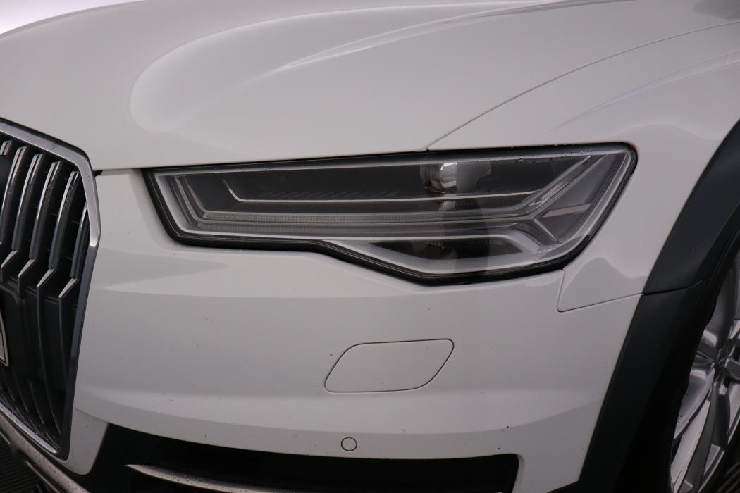 Audi A6 allroad quattro 2016