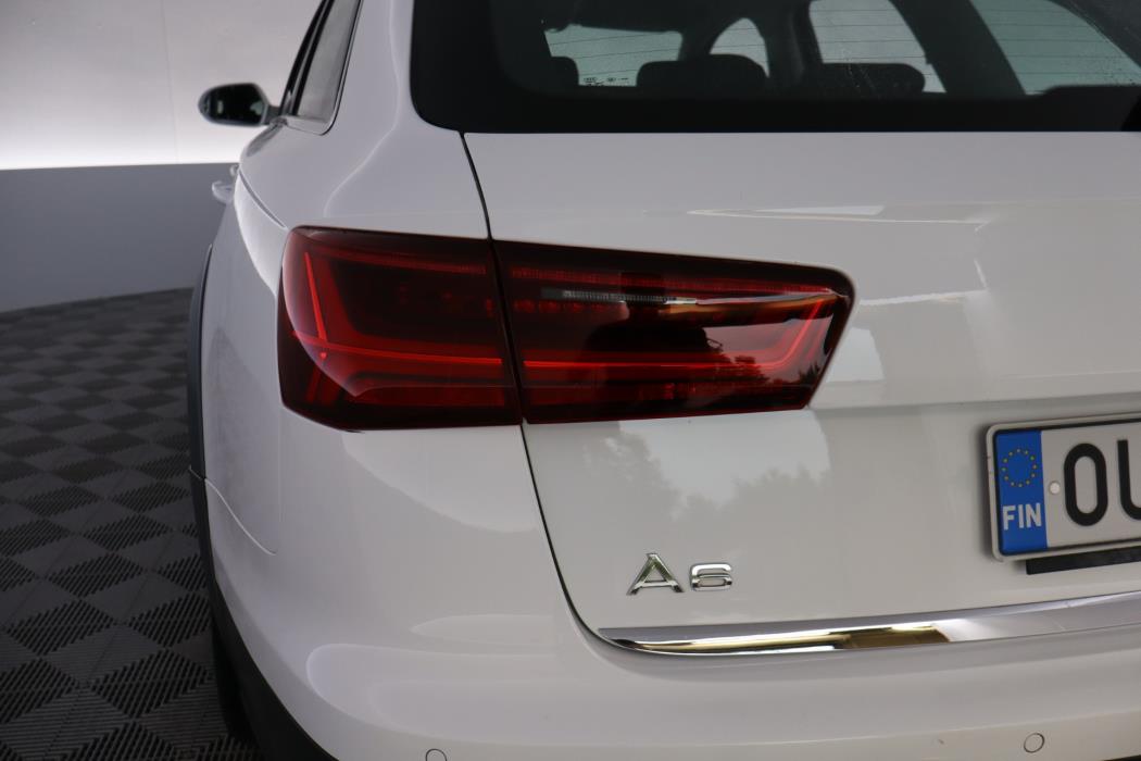 Audi A6 allroad quattro 2016