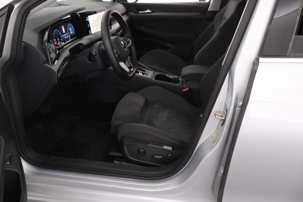 Volkswagen Golf 2021