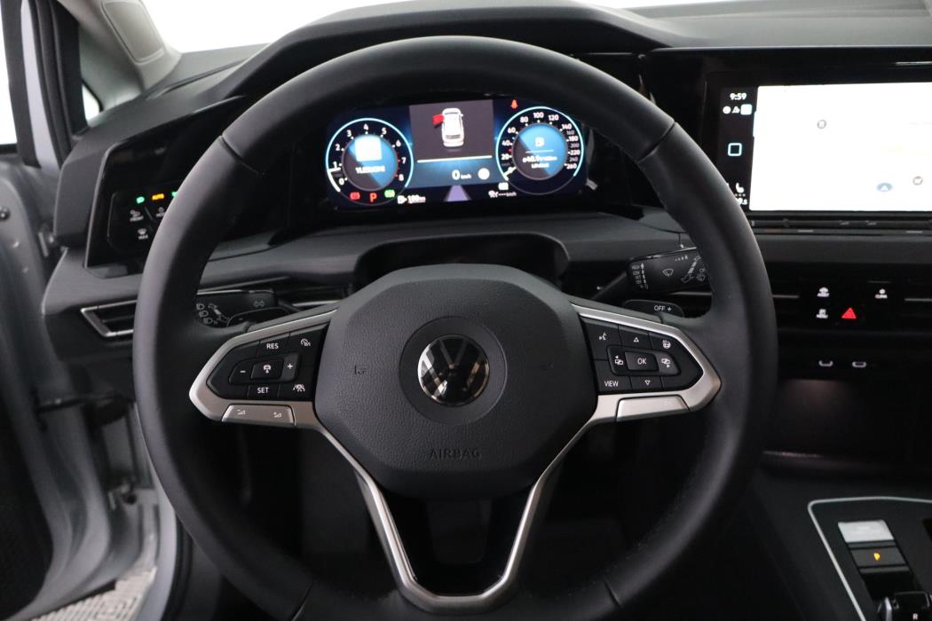 Volkswagen Golf 2021