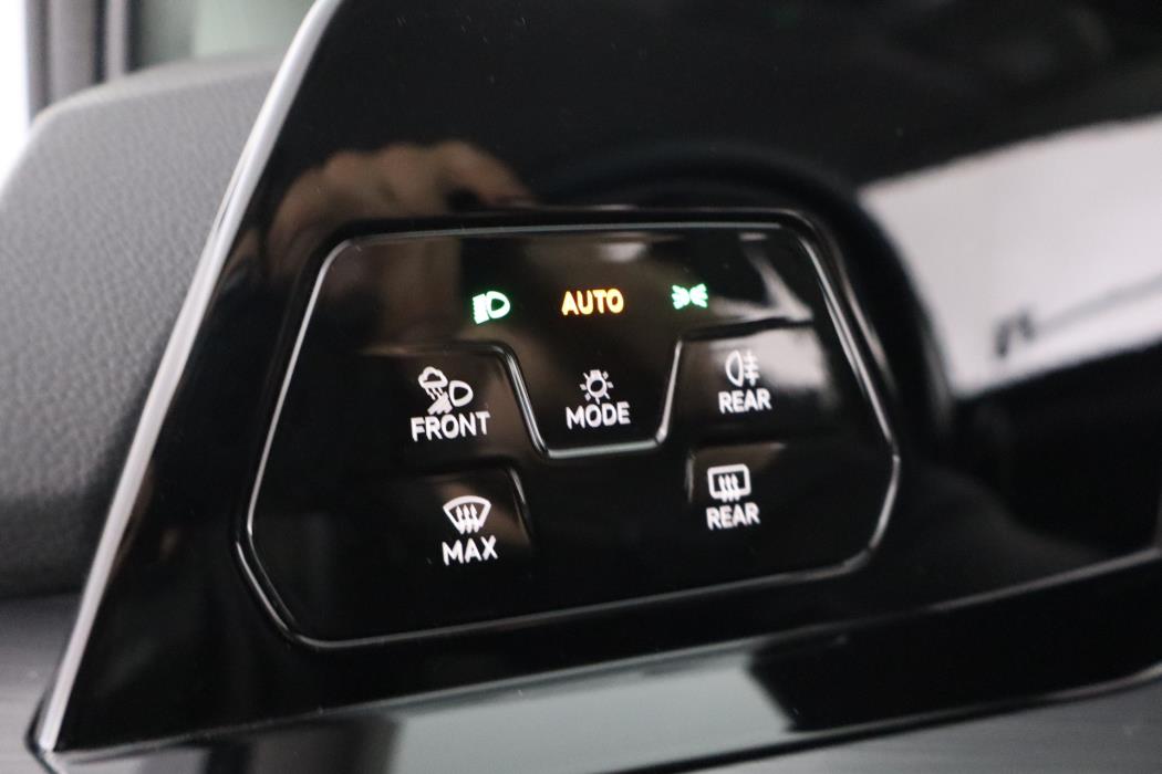 Volkswagen Golf 2021