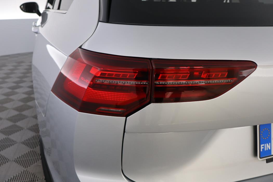 Volkswagen Golf 2021