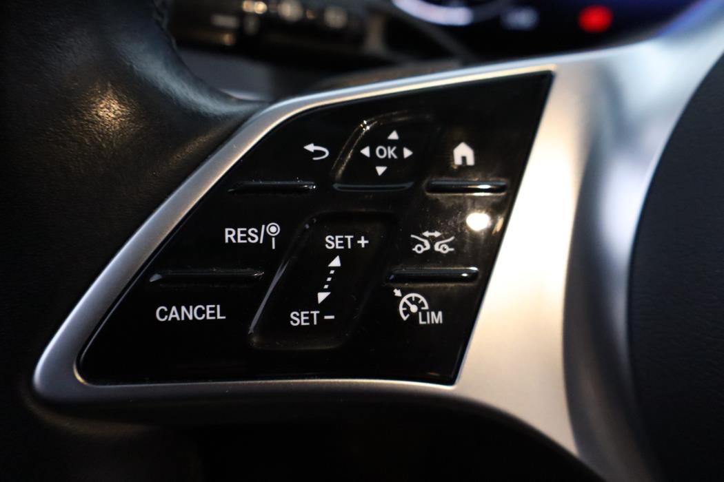 Mercedes-Benz GLC 2023