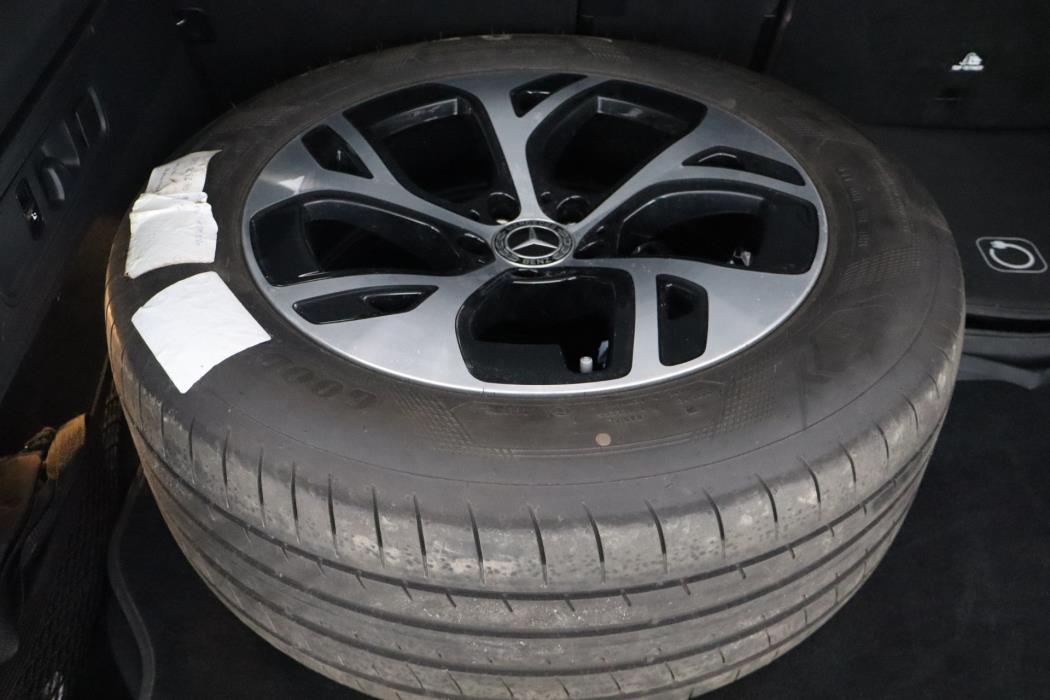 Mercedes-Benz GLC 2023