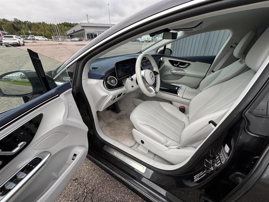 MERCEDES-BENZ EQE 2023
